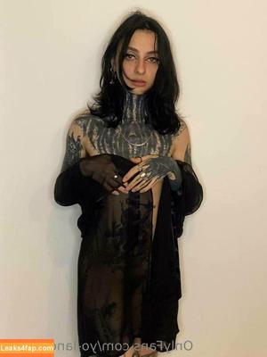 yo-landi_black photo #0020