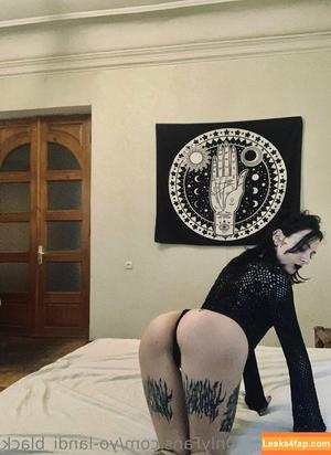 yo-landi_black photo #0026