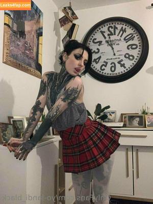 yo-landi_black photo #0040