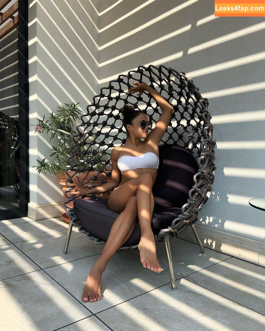 Yoana Nikolova / https: / nikolova_y слитое фото фото #0007