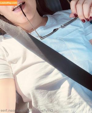 yohana.joan.free photo #0004