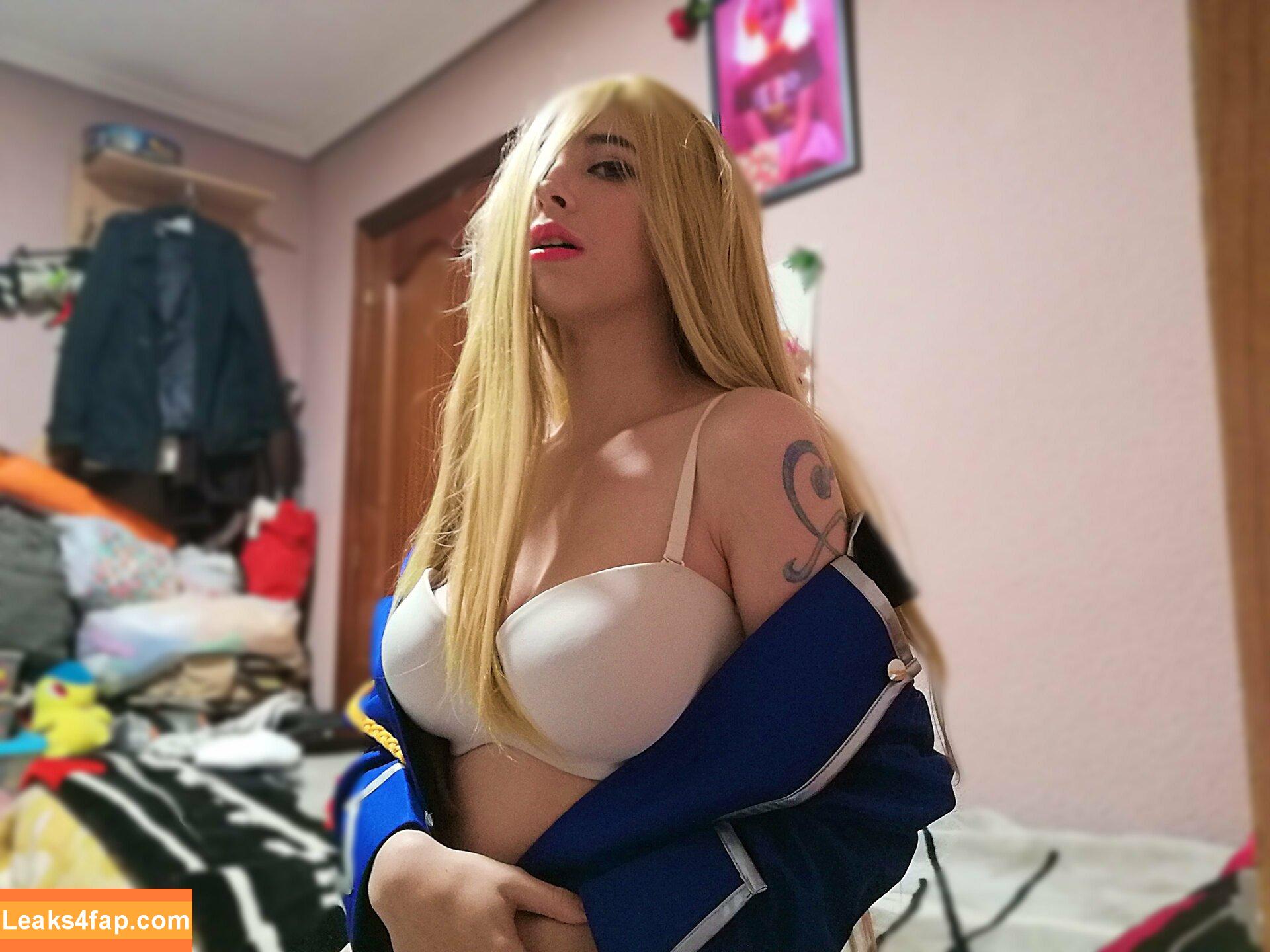 yoko_foxy / foxy.yoko leaked photo photo #0014