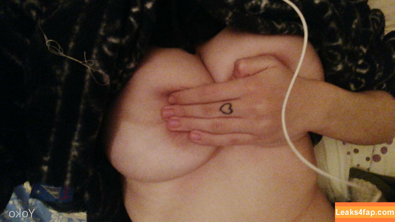 yoko_foxy / foxy.yoko leaked photo photo #0108