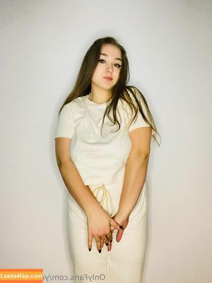 yolandakeys photo #0085