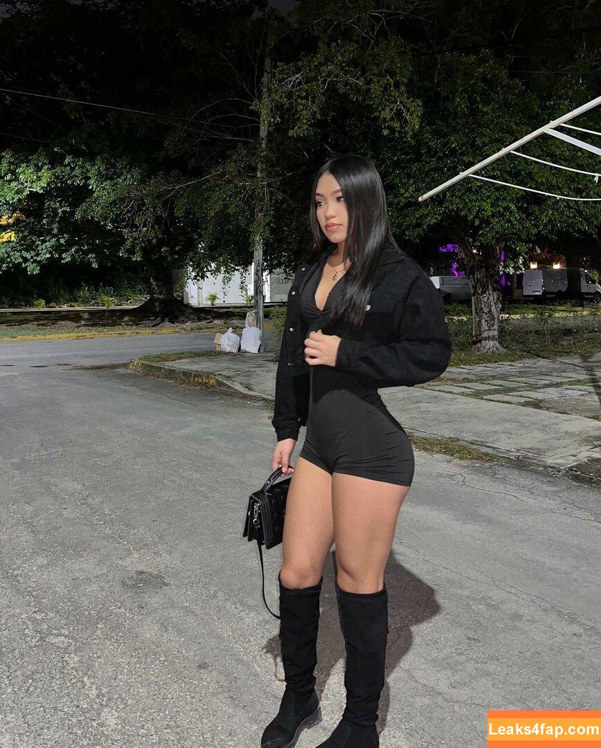 yolllbae / yolee_bae leaked photo photo #0035