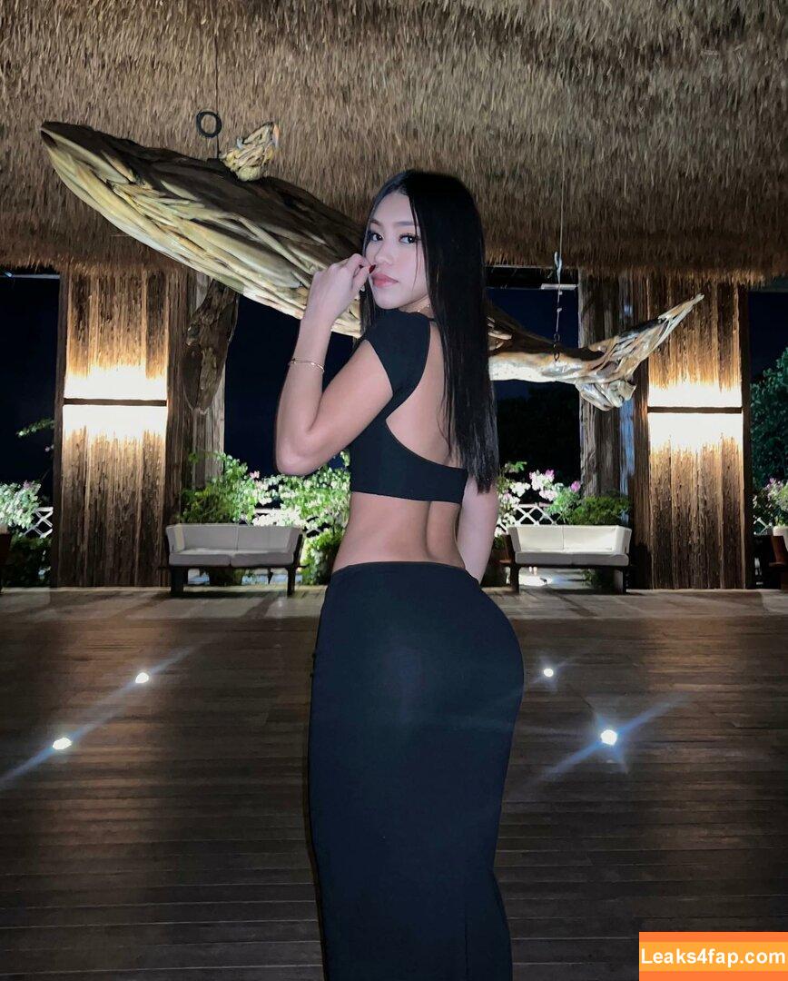 yolllbae / yolee_bae leaked photo photo #0042