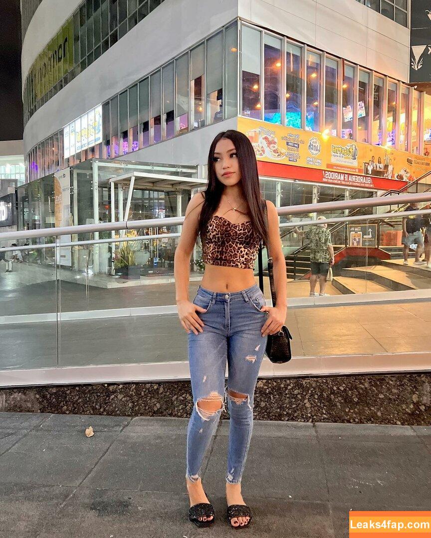 yolllbae / yolee_bae leaked photo photo #0056