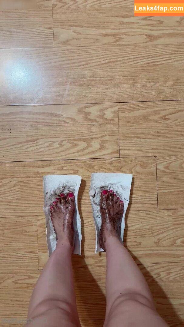 Yomfeet /  leaked photo photo #0008