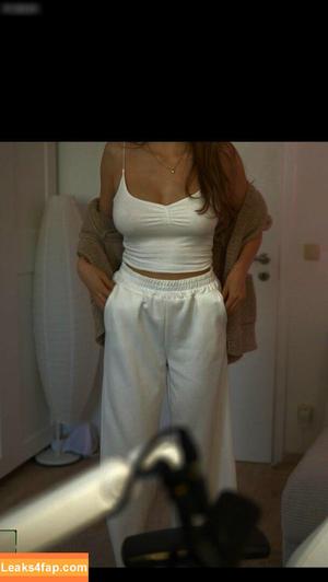 Yonca photo #0616