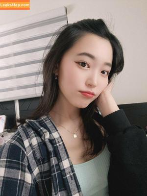 Yoojin фото #0010