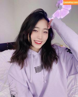 Yoojin фото #0029