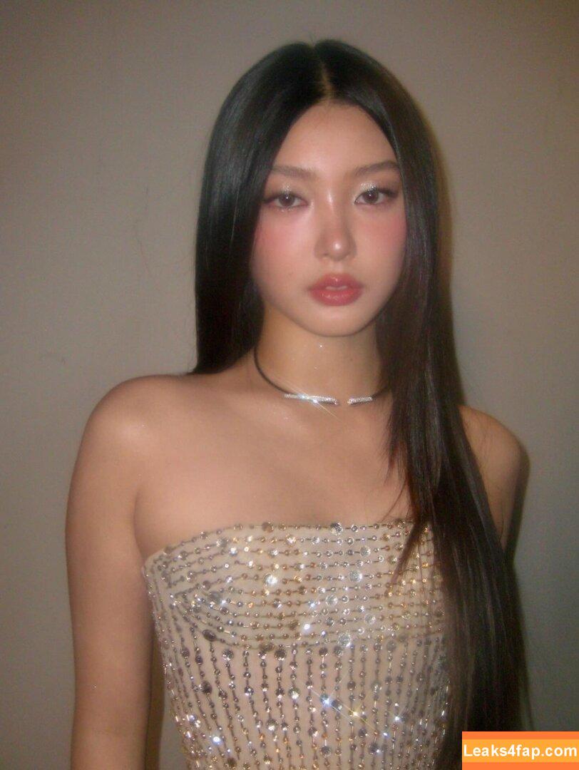 Yoonchae Jeong / KATSEYE / https: / katseyye / y0on_cha3 leaked photo photo #0004