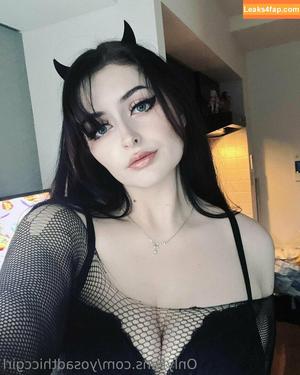 yosadthiccgirl photo #0027
