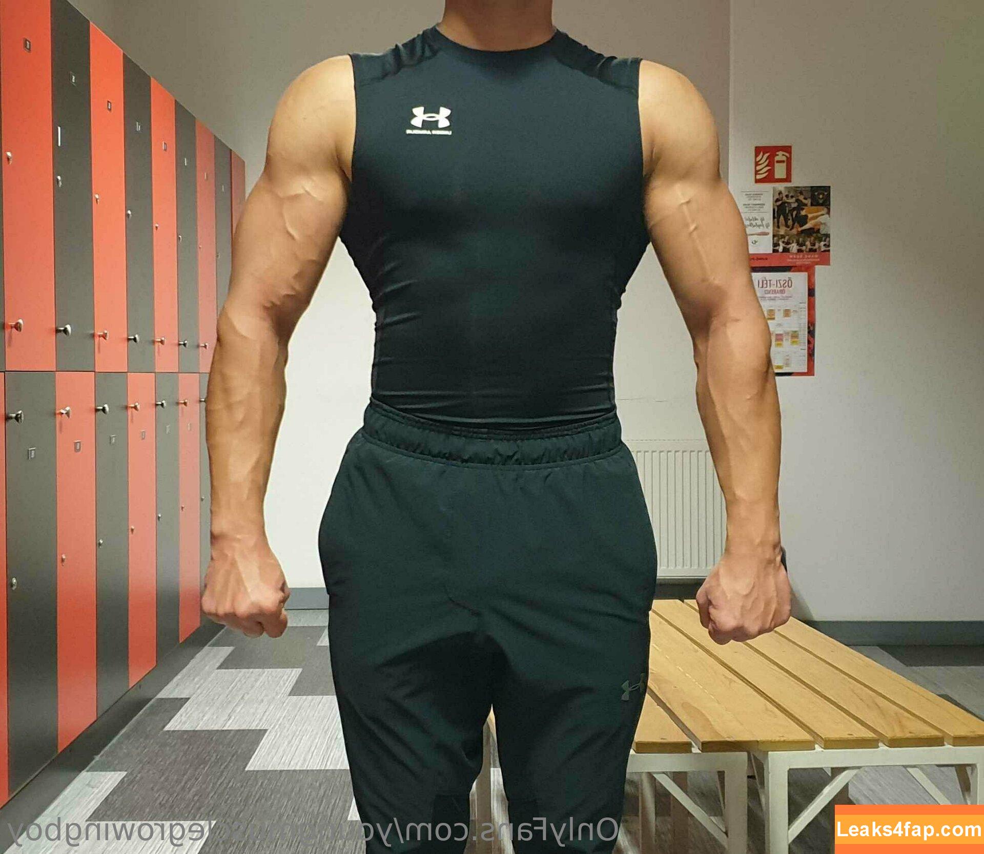 youngmusclegrowingboy /  leaked photo photo #0037