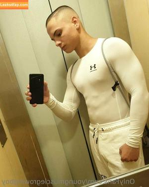 youngmusclegrowingboy photo #0013