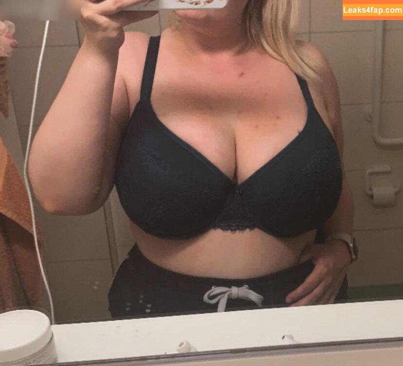 Your_curvy_girl /  leaked photo photo #0003