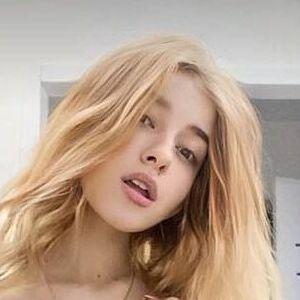 your_doll_ariana photo #0002