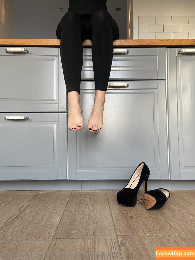 your_feet_fantasies /  leaked photo photo #0019