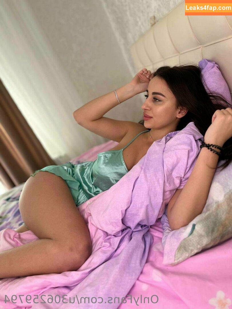 your_habibi / sweet_girl8838 leaked photo photo #0045