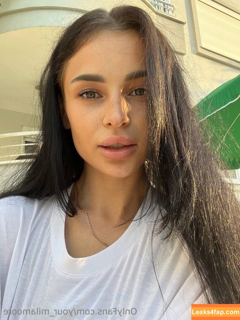 your_milamoore /  слитое фото фото #0346