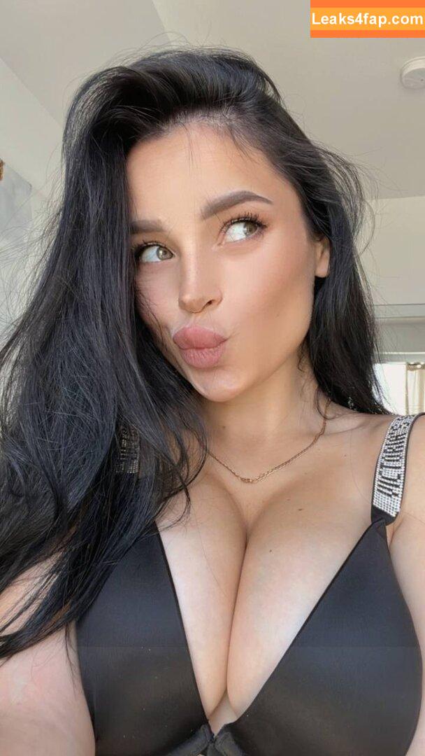 your_milamoore /  leaked photo photo #0348