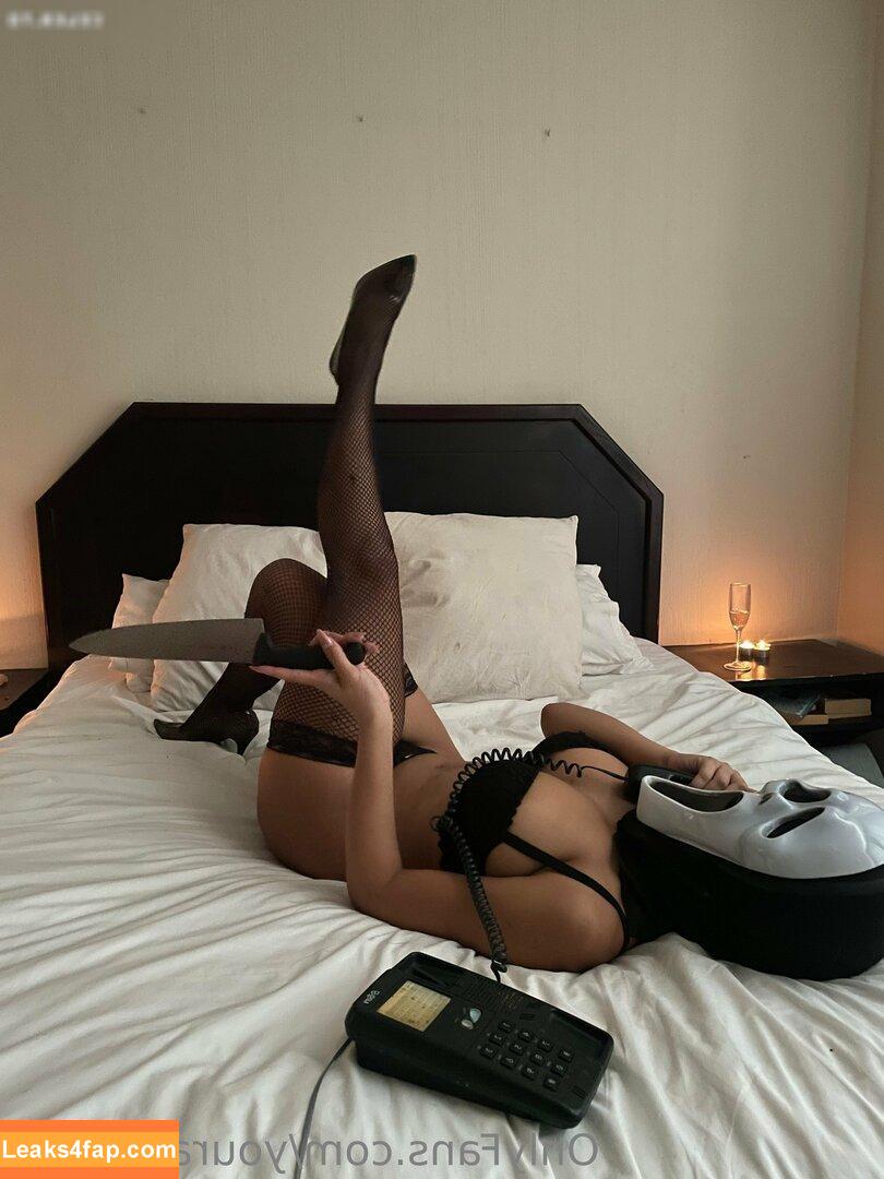 YourAfroBitch / Meleessa / melissabarreram / thatafrobitch leaked photo photo #0029