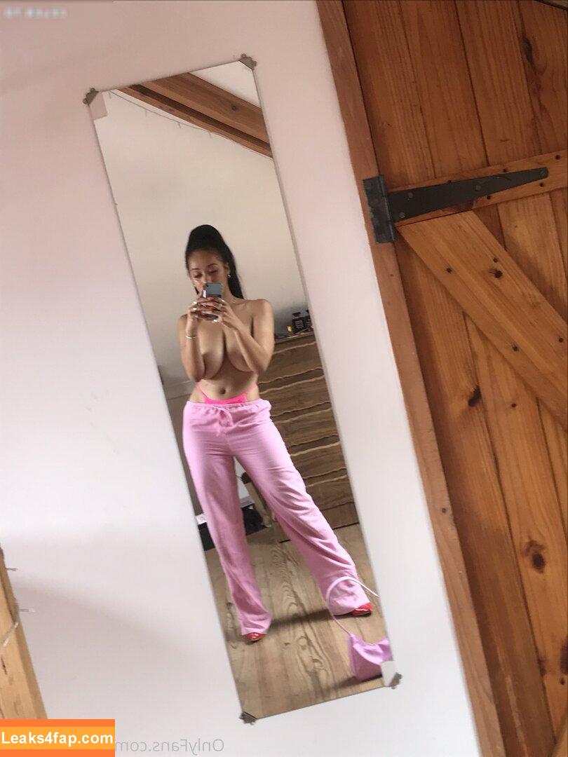 YourAfroBitch / Meleessa / melissabarreram / thatafrobitch leaked photo photo #0287