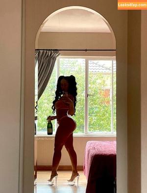 YourAfroBitch photo #0002