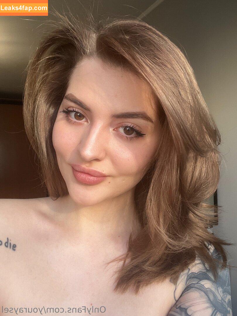 youraysel / yourstrulyday_ leaked photo photo #0005