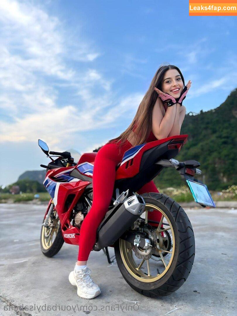 yourbabylsabella /  leaked photo photo #0018