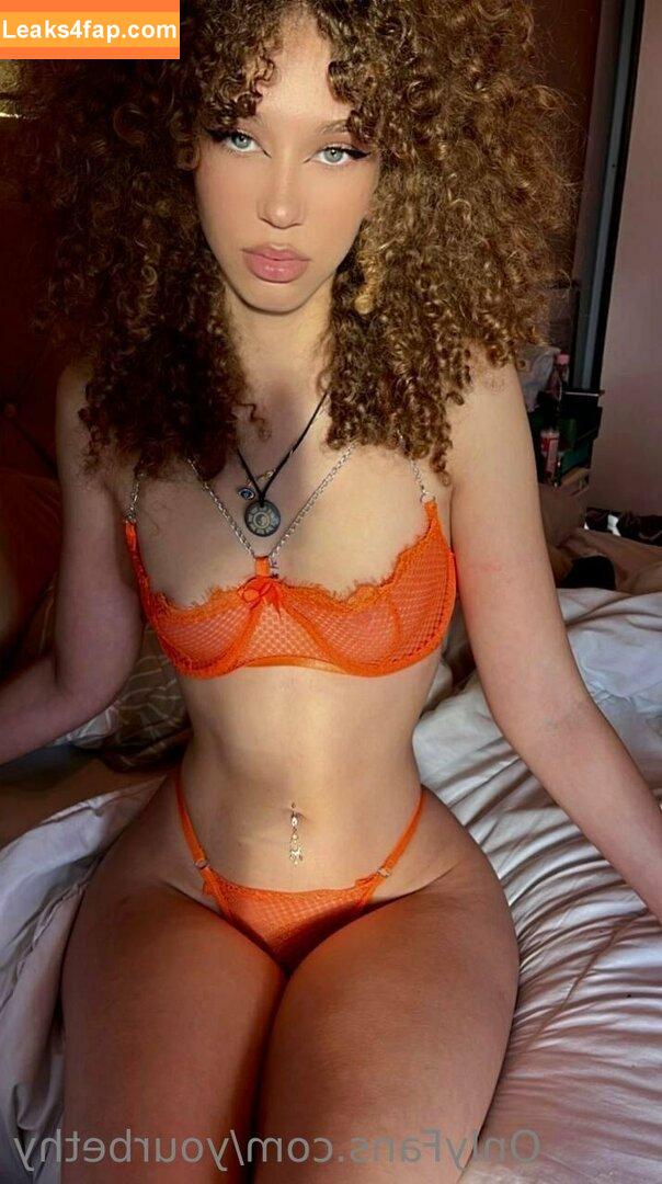 yourbethy /  leaked photo photo #0110