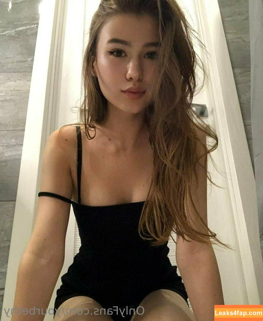 yourbethy /  leaked photo photo #0170