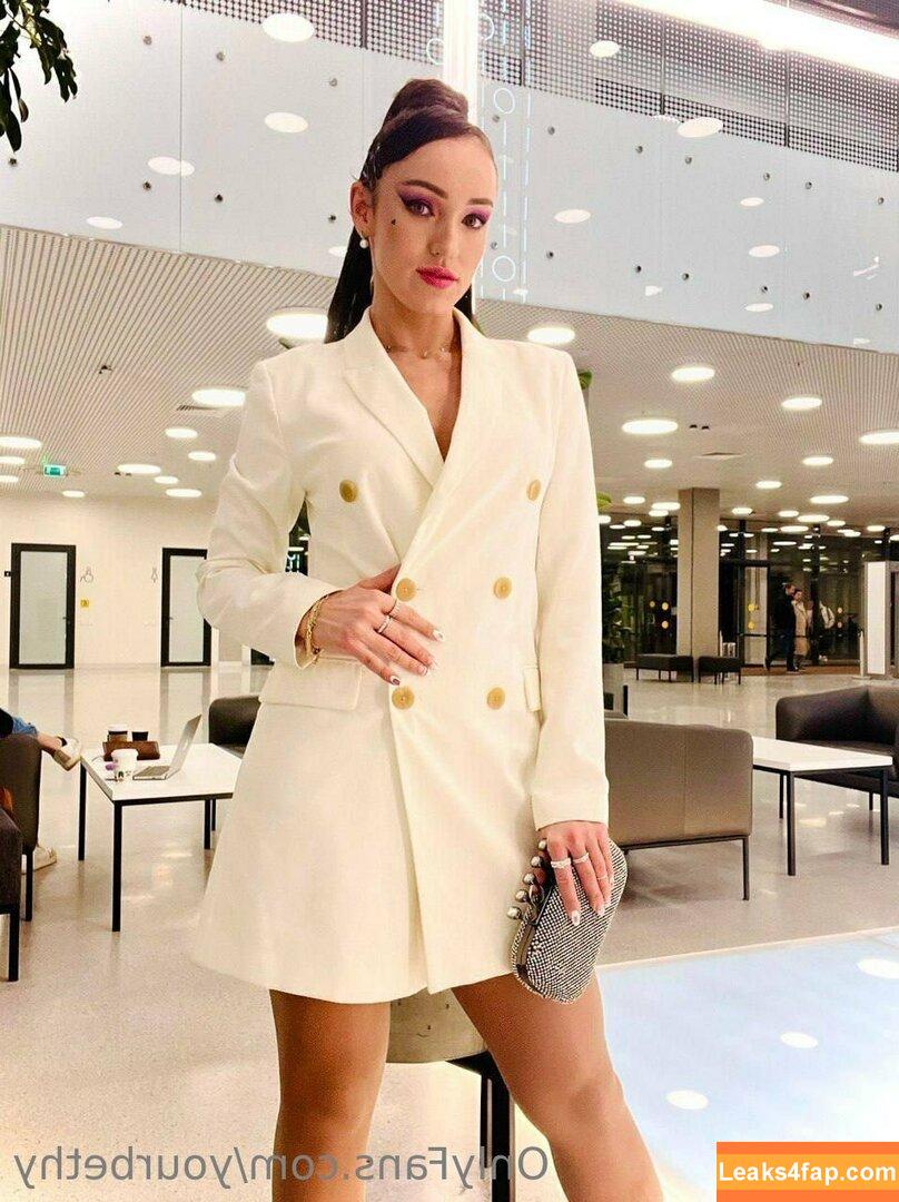 yourbethy /  leaked photo photo #0172