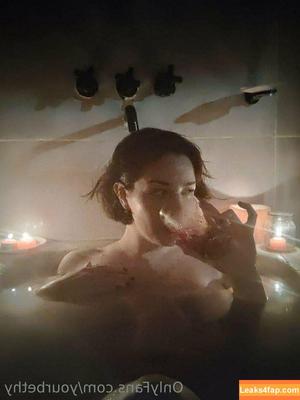 yourbethy photo #0144