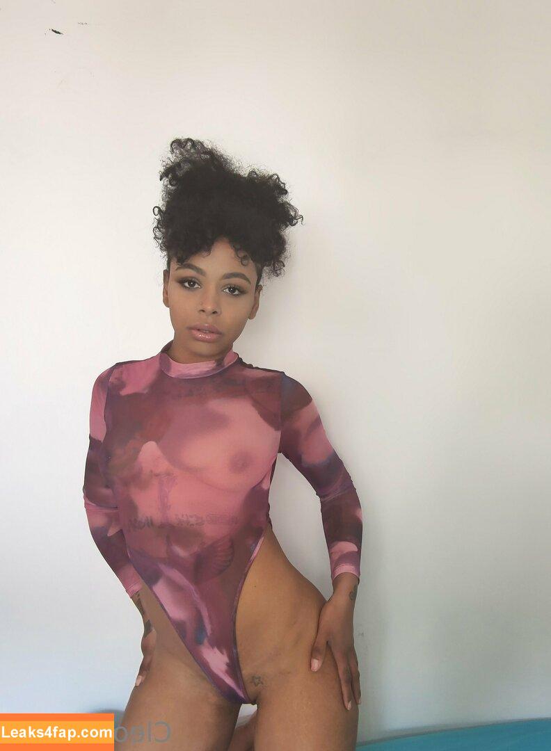 yourcleopathra / babecleoo / realkleopathraa leaked photo photo #0044