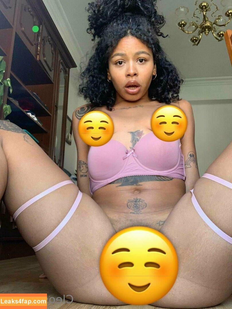 yourcleopathra / babecleoo / realkleopathraa leaked photo photo #0060