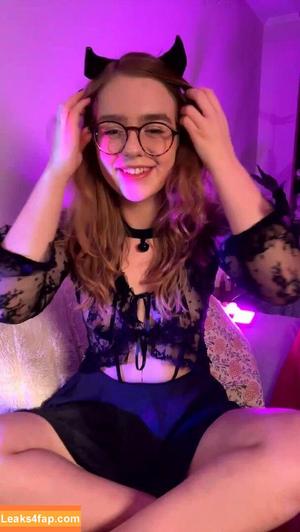 YourCoraRossi photo #0442