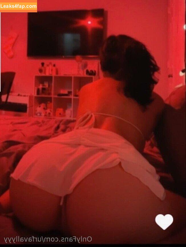 yourfavaly / urfavealyy leaked photo photo #0017