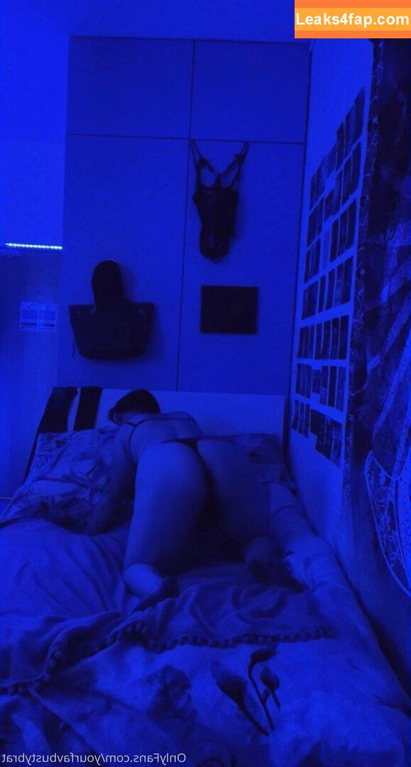 yourfavbustybrat / yourfavbratt leaked photo photo #0032