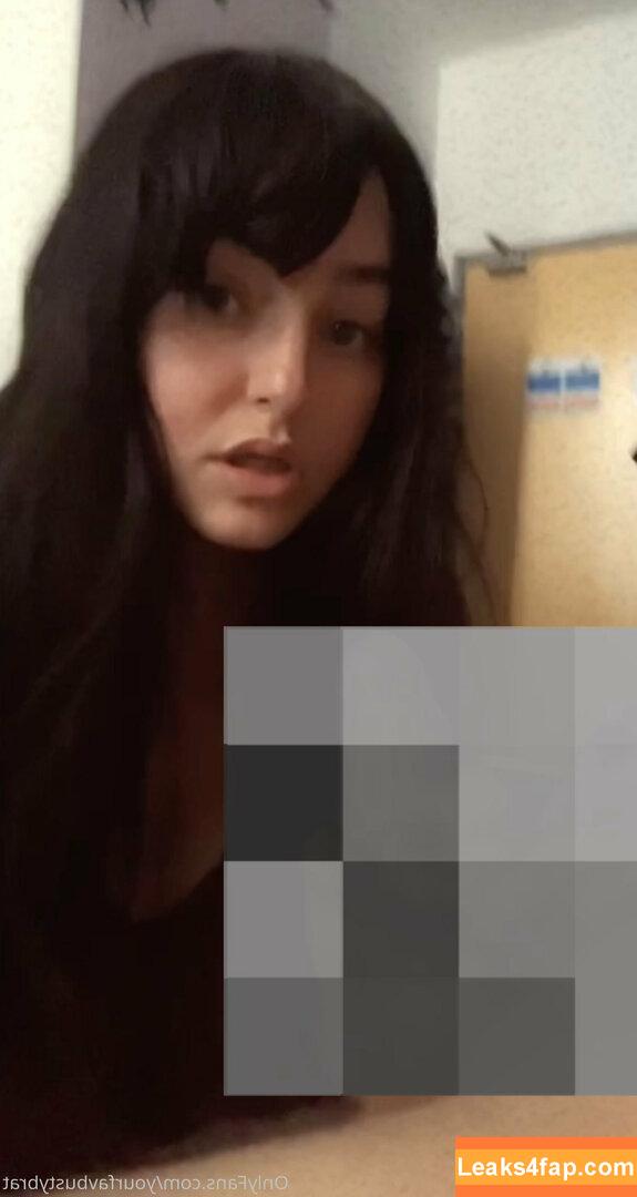 yourfavbustybrat / yourfavbratt leaked photo photo #0043