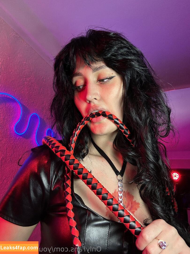 yourfavcamille /  leaked photo photo #0039