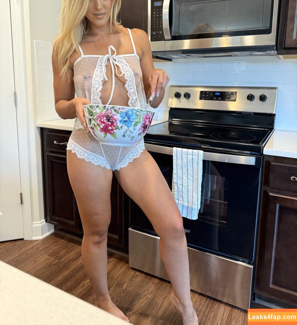 yourfavehousewife / adriana_steele_ / adrianawifey leaked photo photo #0015