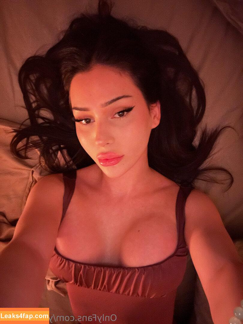 yourfavluna /  leaked photo photo #0001