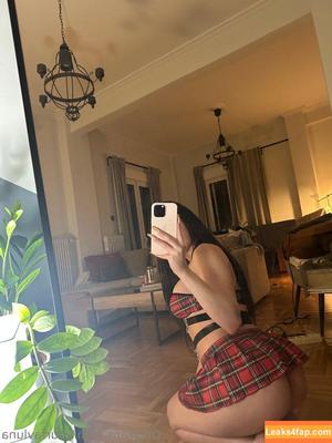 yourfavluna photo #0013