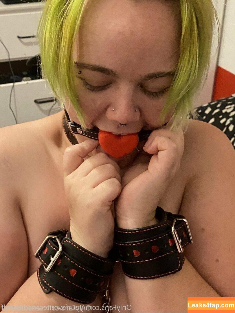 yourfavoritecanadianmilf / wonderful_womenx leaked photo photo #0055