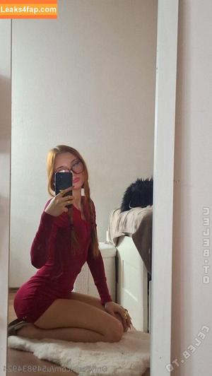 Yourgirl_Romy photo #0020