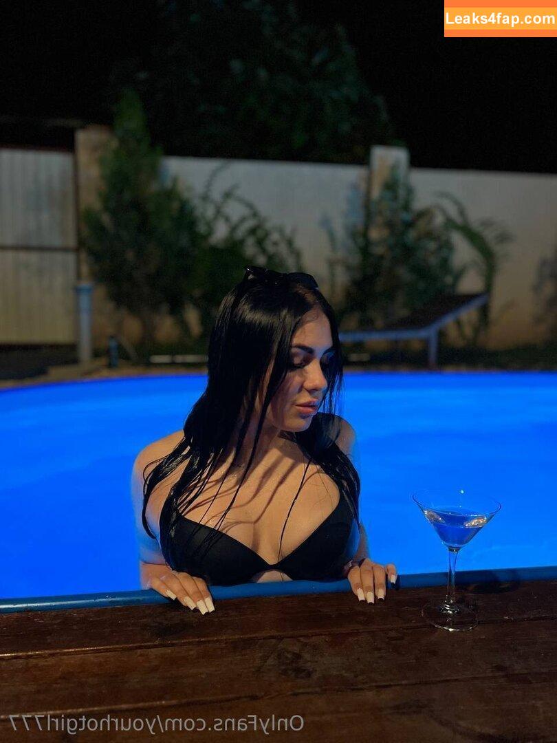 yourhotgirl777 /  leaked photo photo #0014