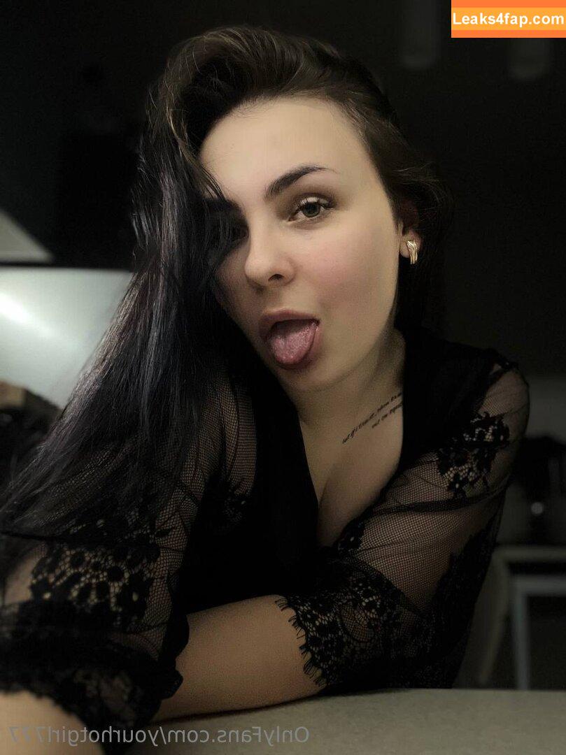 yourhotgirl777 /  leaked photo photo #0015