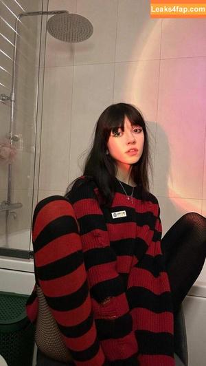 YourSmallDoll photo #0859