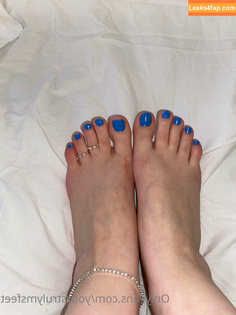 yourstrulymsfeet /  leaked photo photo #0009